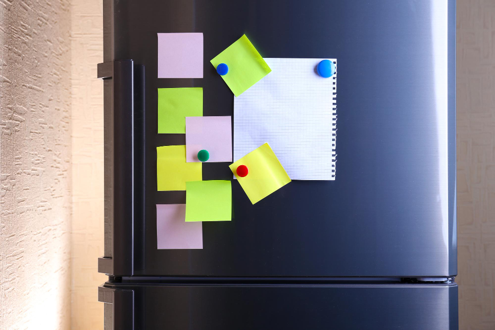 5 Caratteristiche essenziali dei magneti per frigo
